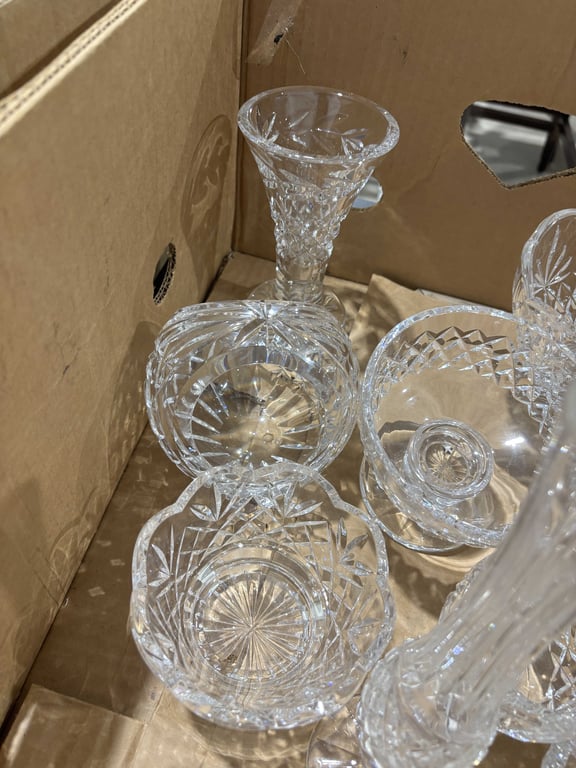 9 Pieces of Misc Glassware - Image 4