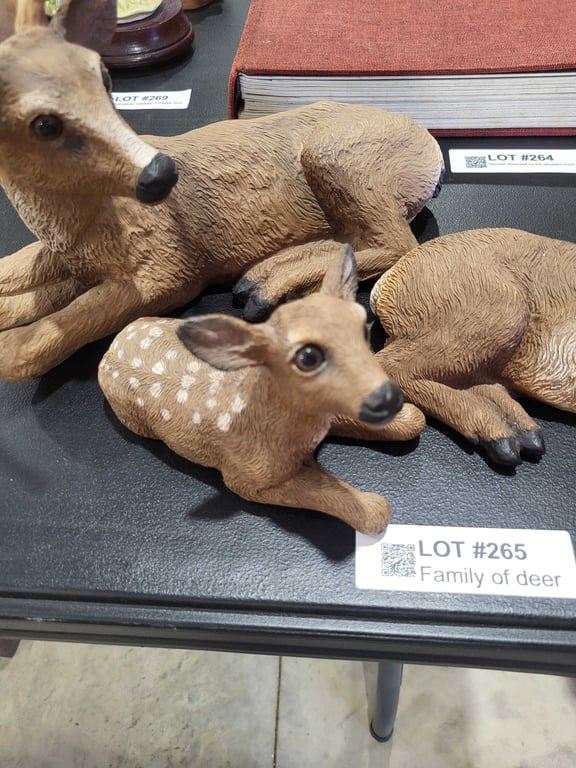 Family of deer - Image 2