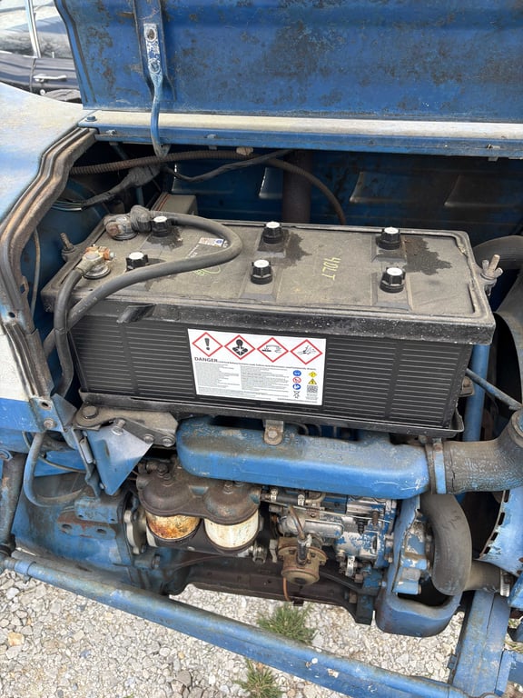 Ford 3000 Diesel - Image 16