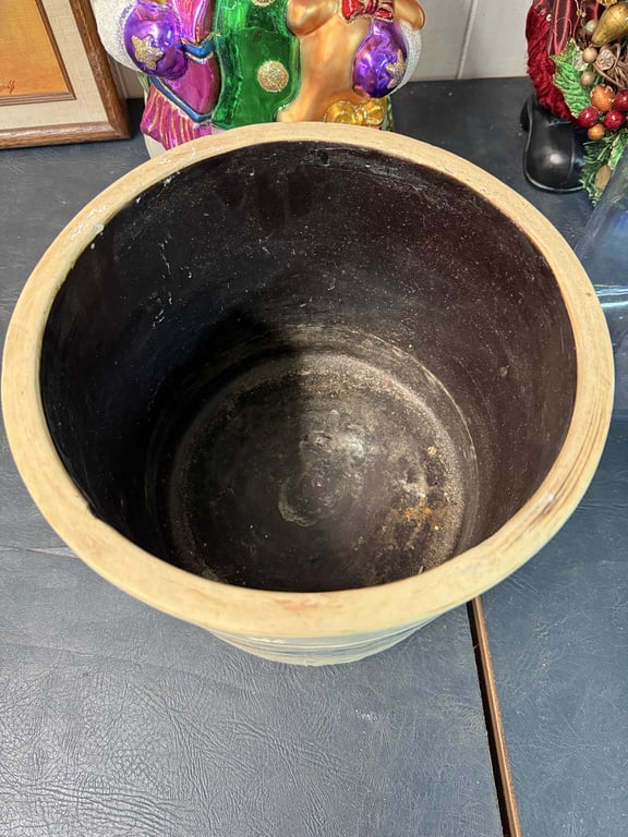 RARE 2 GAL. BLUEBIRD CROCK - Image 2