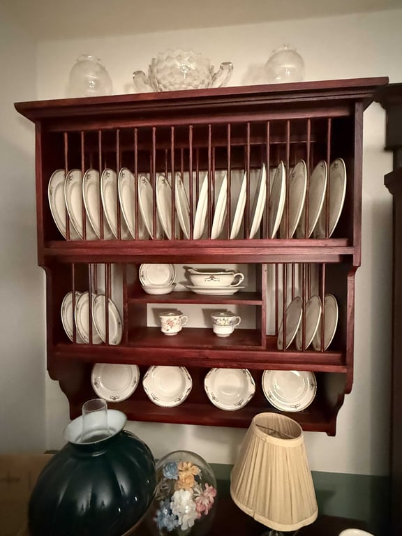 Image for WALL MOUNT PLATE RACK
