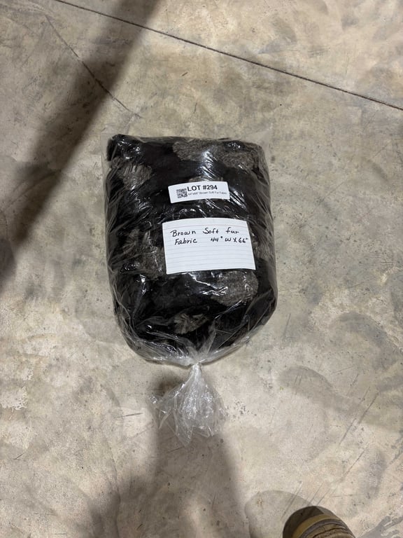 44"x66" Brown Soft Fur Fabric