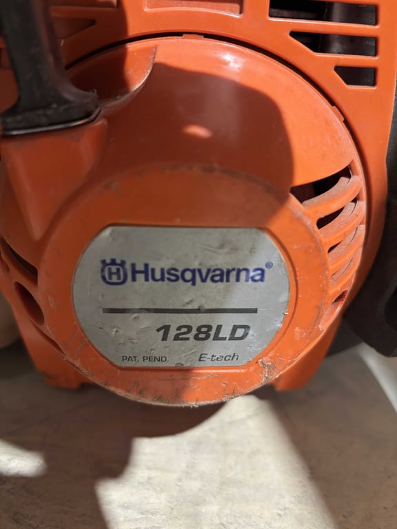 Husqvarna 128LD Trimmer - Image 2