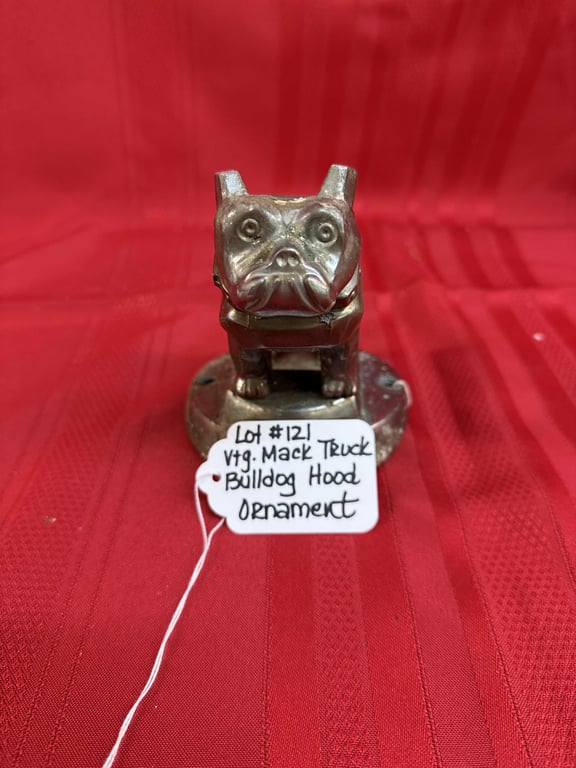 VTG MACK TRUCK BULLDOG HOOD ORNAMENT
