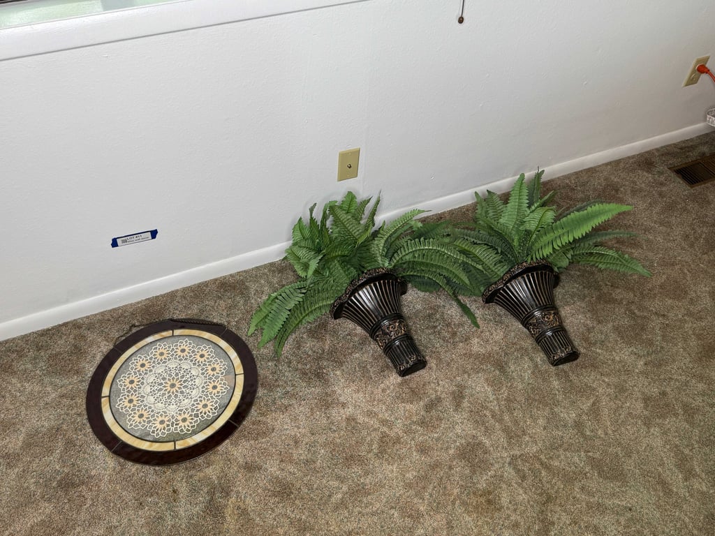 Misc wall decor