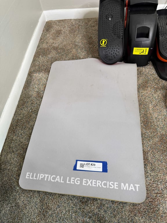 Putnan elliptical, mat, dumbbells, massager - Image 2