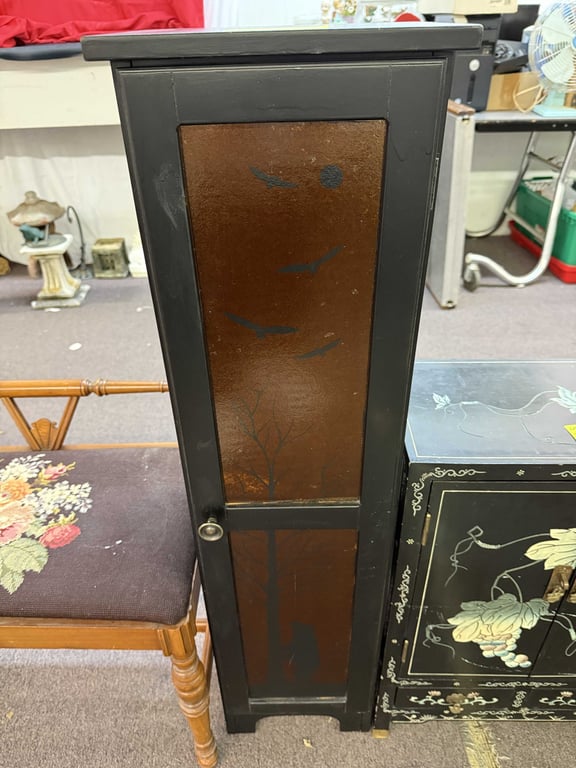SM STORAGE CABINET