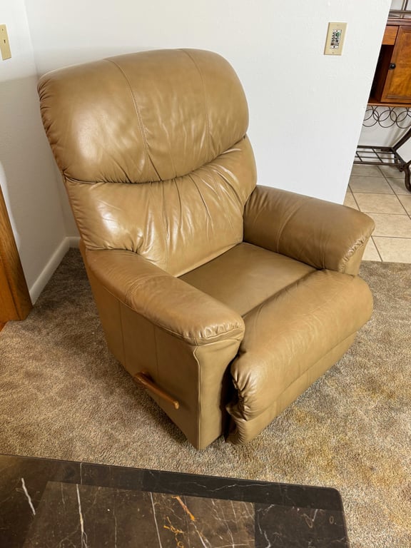 3 pc La-Z-Boy leather living room set - Image 13