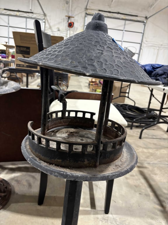 Iron Birdfeeder - Image 2