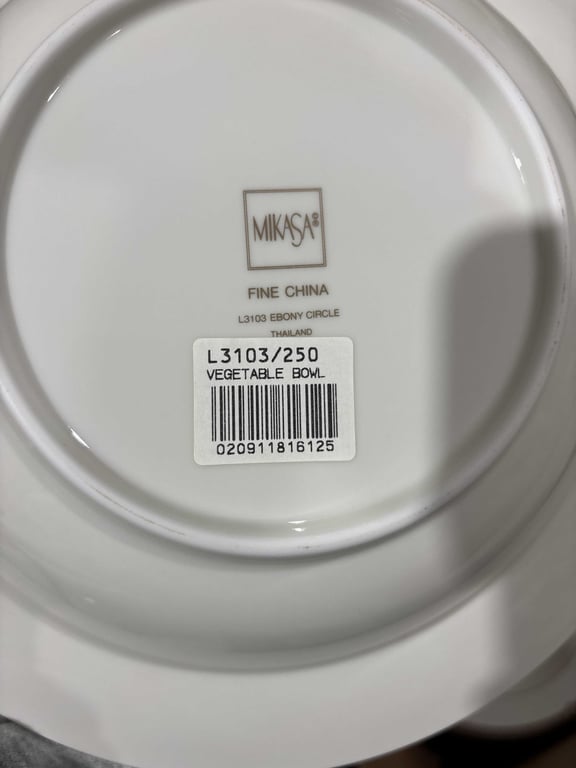 39 Piece Mikasa Fine China Set - Image 4