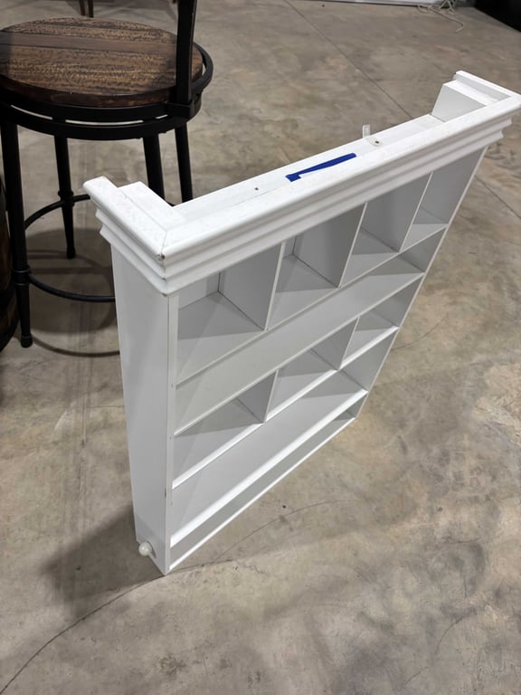 White wall shelf - Image 2
