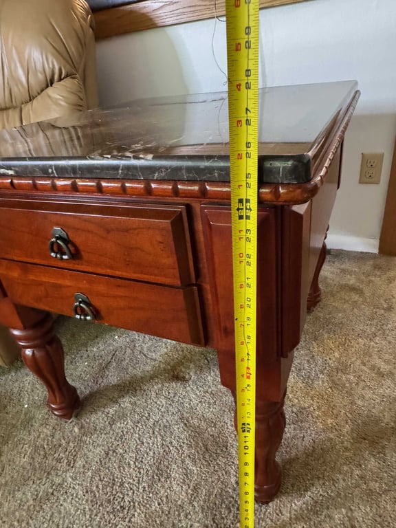 3 pc matching end table and coffee table - Image 12