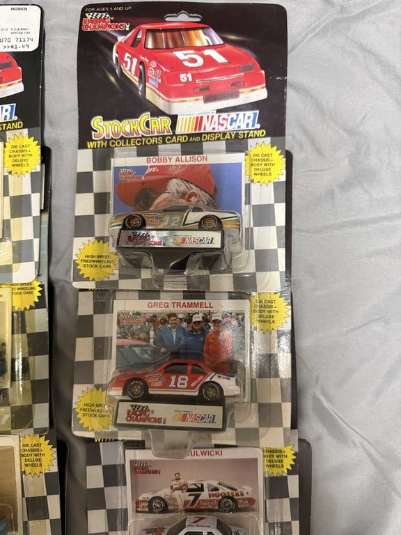 GROUPING OF 12 1:64 RACING CHAMPION CARS W/DISPLAY STANDS - Image 5