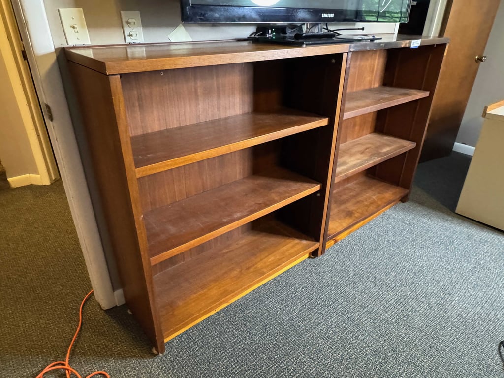 Pair of 3 shelf bookcases - Image 2