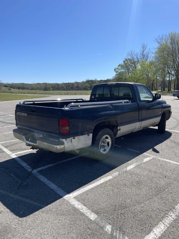 2001 Dodge Ram 1500 - Image 4