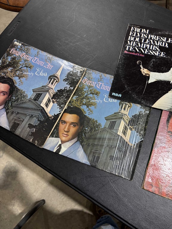 11 Elvis Albums - Image 5