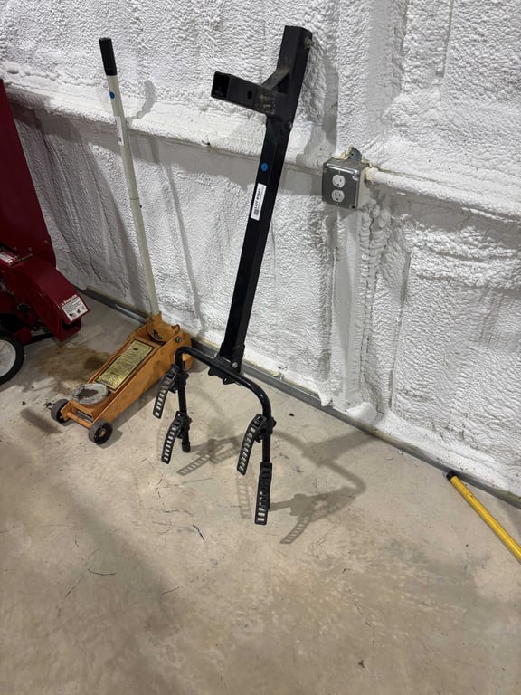 Receiver mount bike rack