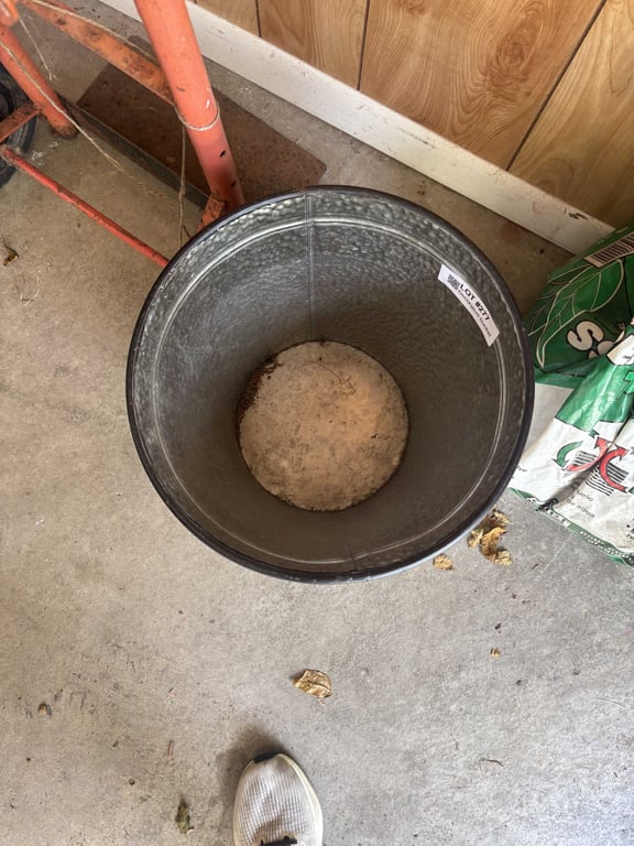 Decorative bucket - Image 2