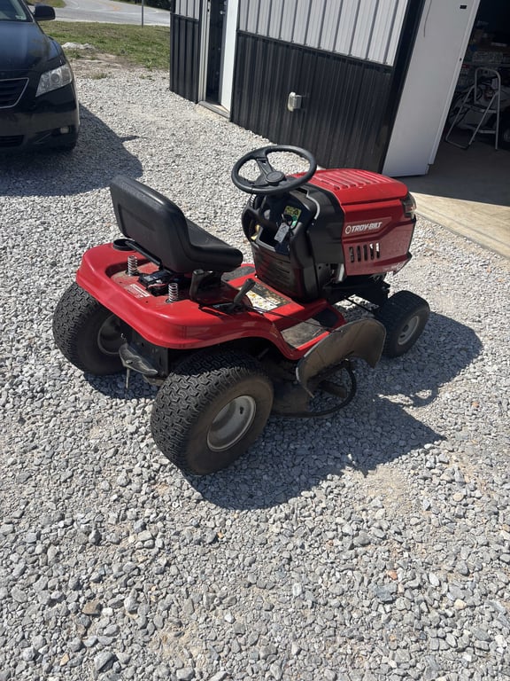 Troy Bilt Lawn Mower - Image 4