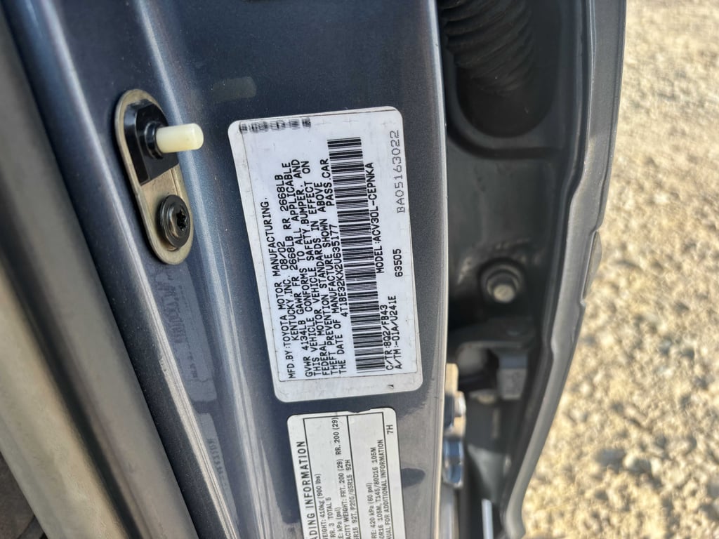 2002 Toyota Camry LE - Image 21