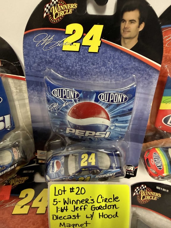 5 - WINNERS CIRCLE JEFF GORDON CARS W/HOOD MAGNETS - Image 3