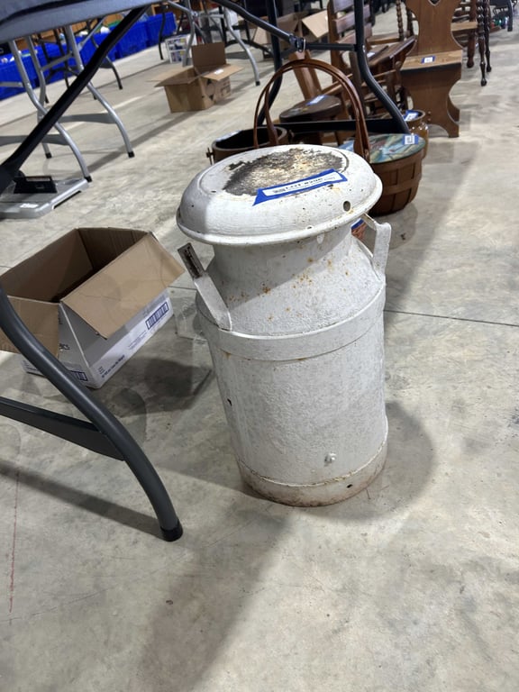 Vintage milk can - Image 3