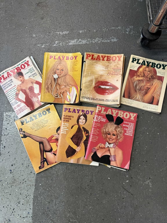 GROUPING OF VTG PLAYBOY MAGAZINES