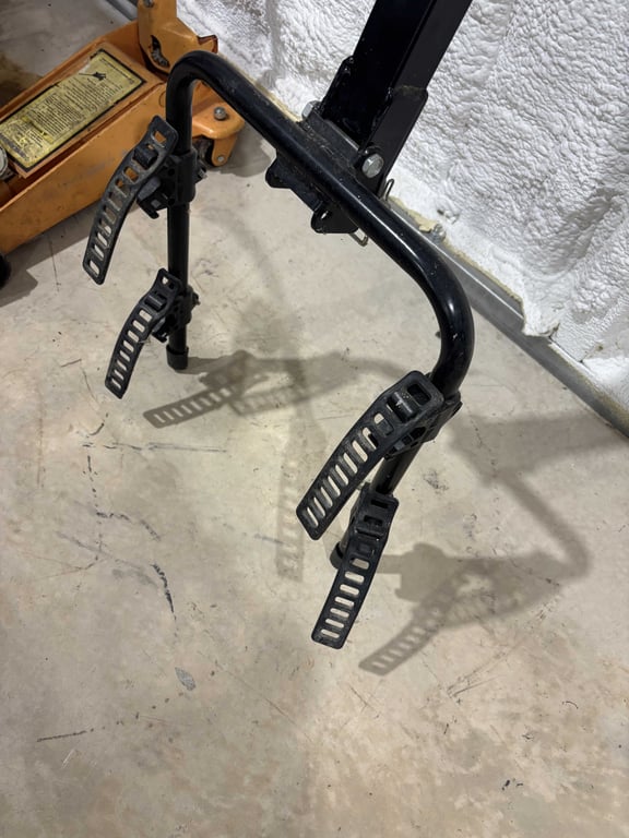 Receiver mount bike rack - Image 2