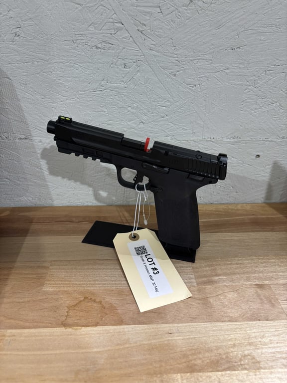 Smith & Wesson M&P .22 Mag - Image 2