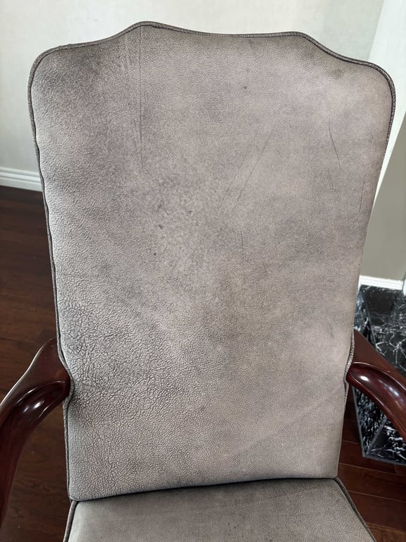 Highback Cushioned Chair - Image 2