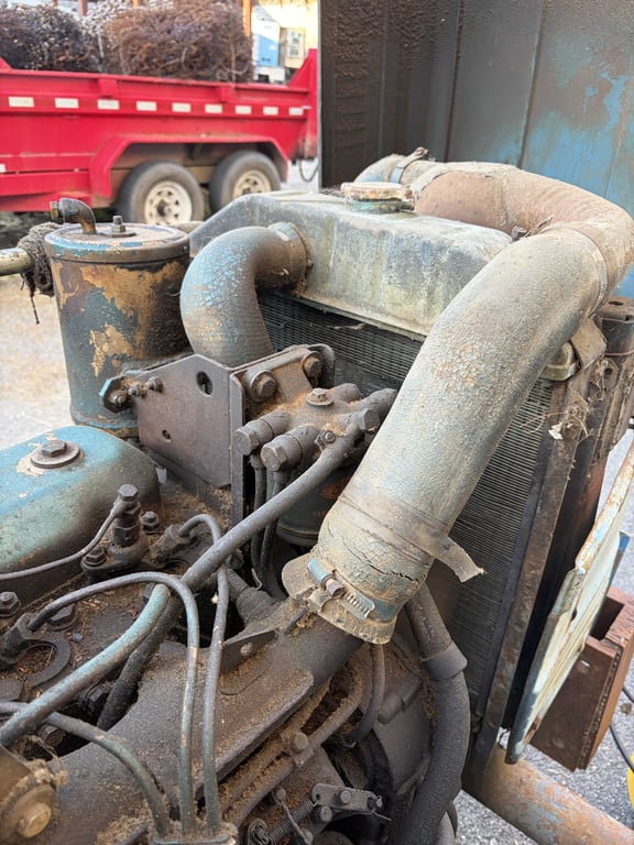 Long 460 Tractor - Image 9