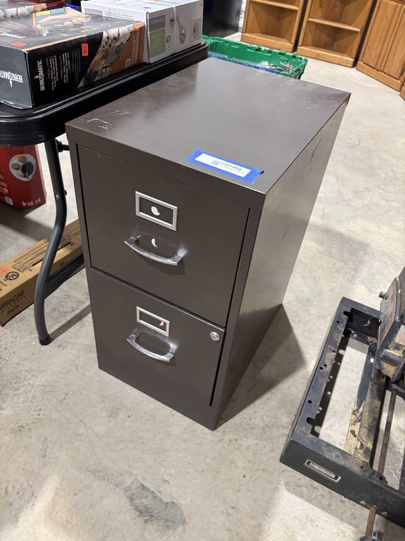 Two Drawer File Cabinet (no key)