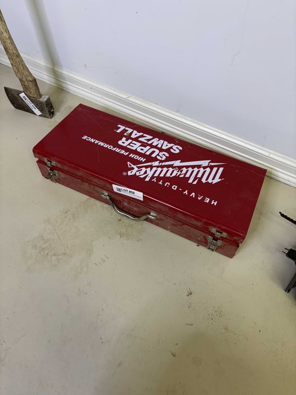 Milwaukee Corded Super Sawzall - Image 5