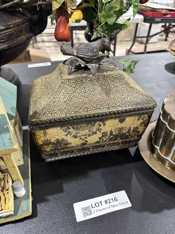 3 Pieces of Misc Decor - Image 3