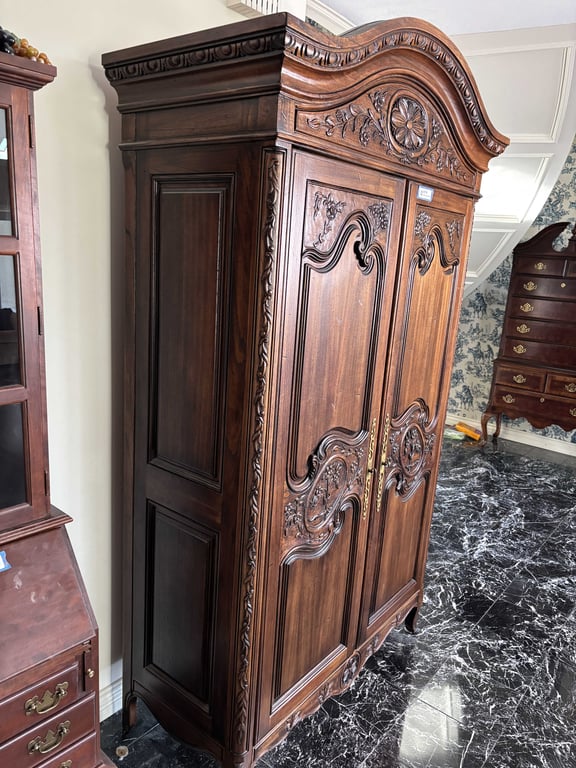 French Style Armoire - Image 5