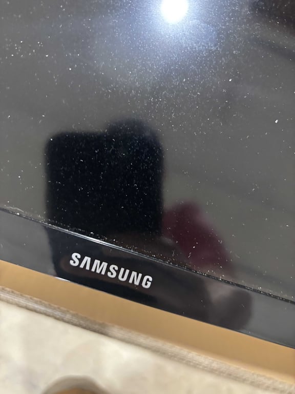 38 "Samsung TV - Image 2