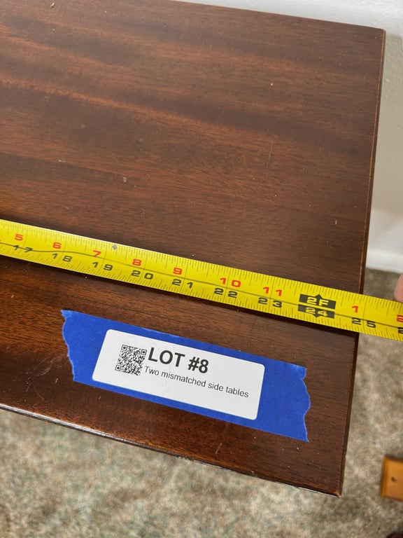 Two mismatched side tables - Image 4