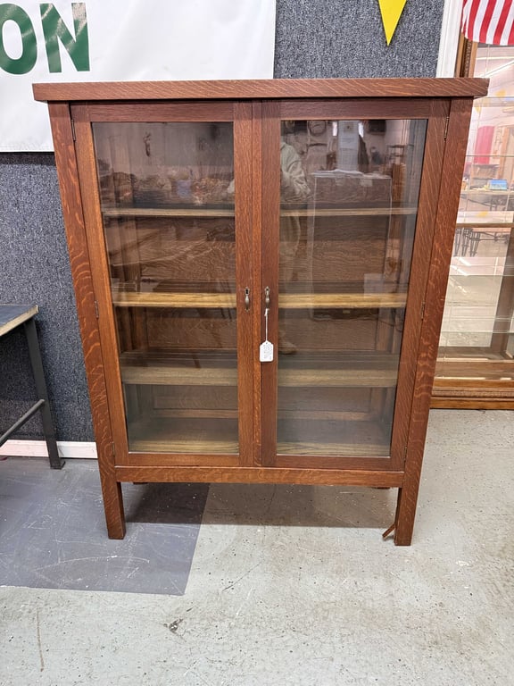 ANT. MISSION ARTS & CRAFTS CHINA CABINET