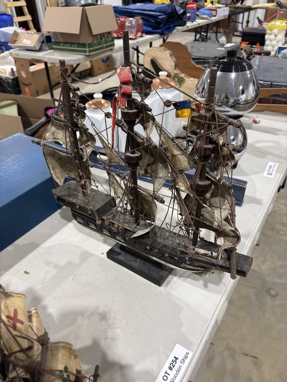 4 Wooden Ships - Image 5