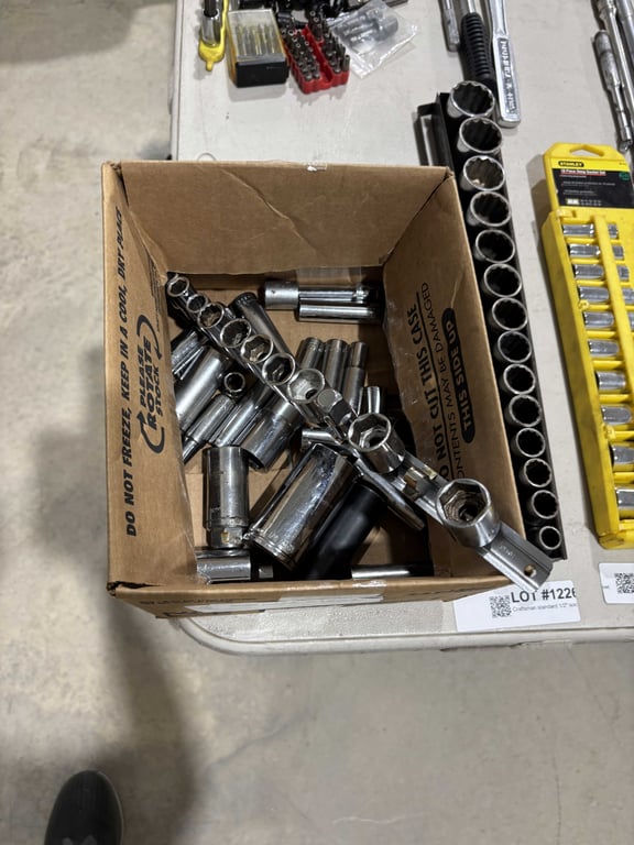 Box misc sockets