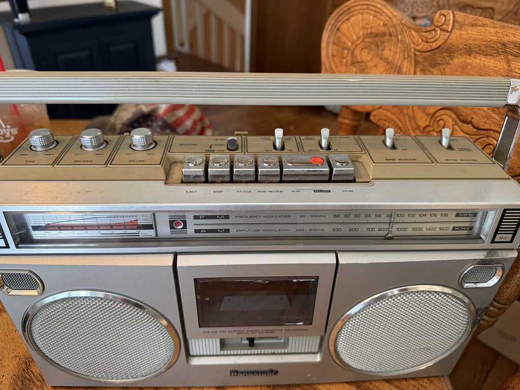 VTG PANASONIC BOOMBOX - Image 2
