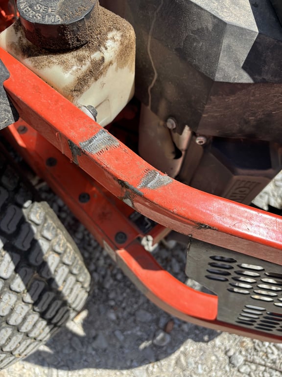 Kubota Z125S Zero Turn Mower - Image 14