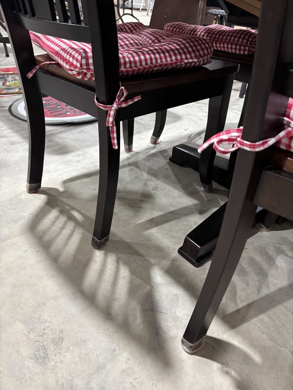 Dining Table and 4 Chairs - Image 9