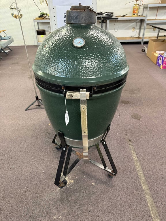 LARGE BIG GREEN EGG