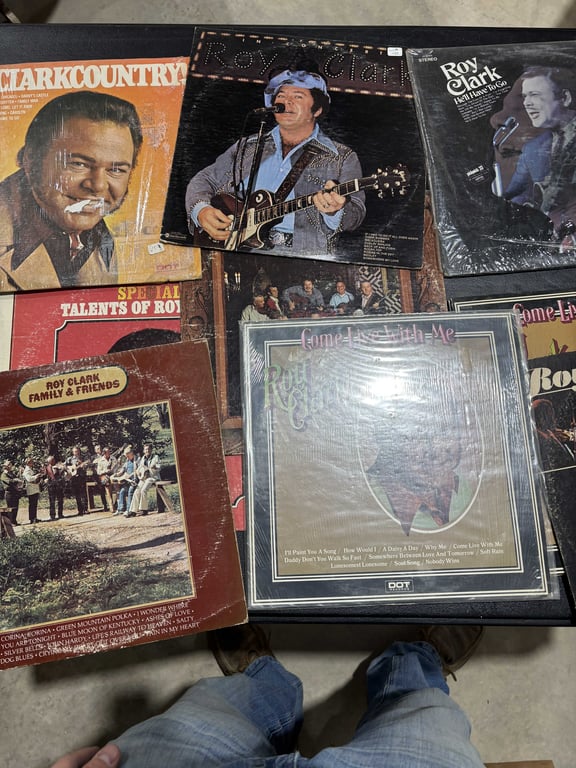 15 Roy Clark Albums - Image 3