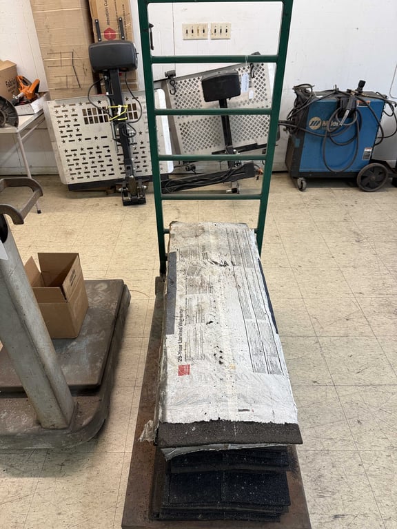 PUSH CART W/SHINGLES
