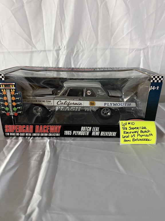 1:18 SUPERCAR RACEWAY BUTCH LEAL 65 PLYMOUTH HEMI BELVEDERE