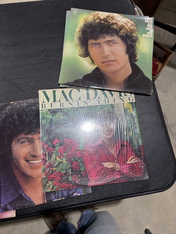 21 Mac Davis Albums - Image 2