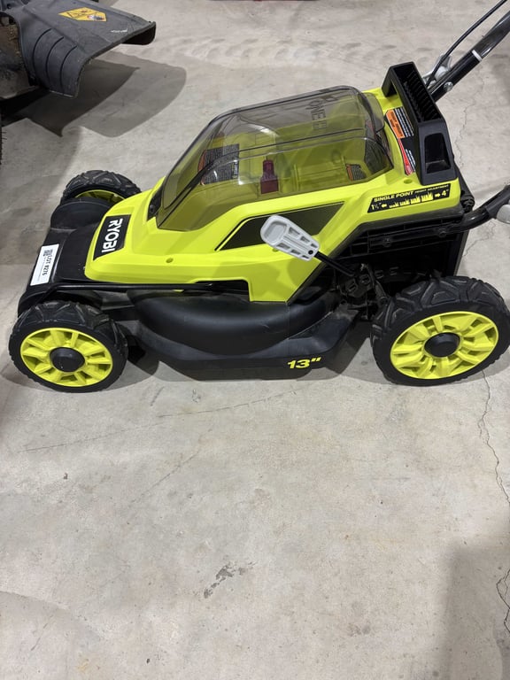 Ryobi 13" 18V Push Mower (no battery or charger) - Image 3