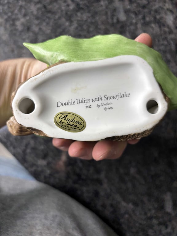 Double Tulips with Sunflower - Image 3